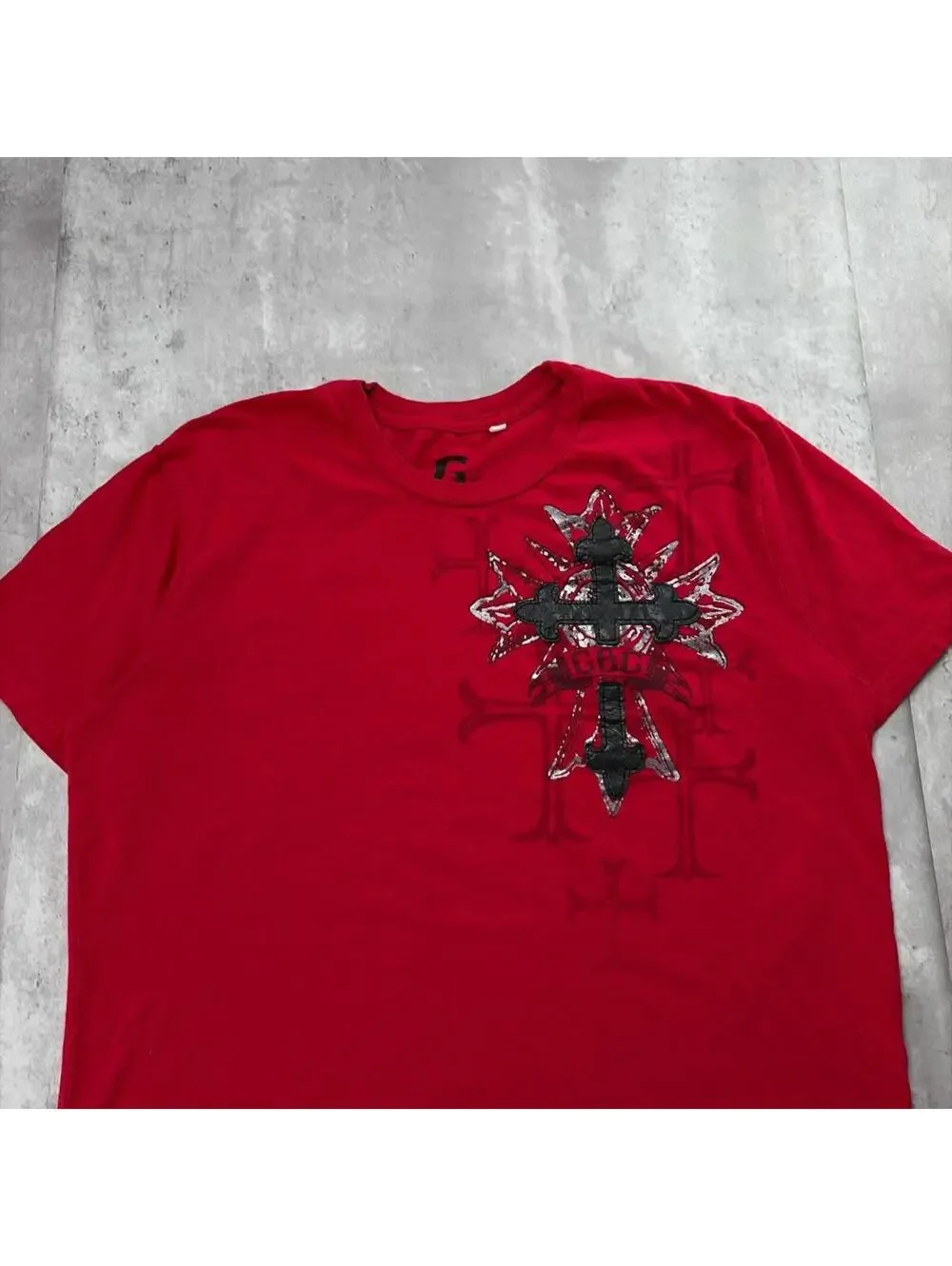 Y2K Red Guess Grunge Gothic Cross Skater T-Shirt - Picture 3 of 7